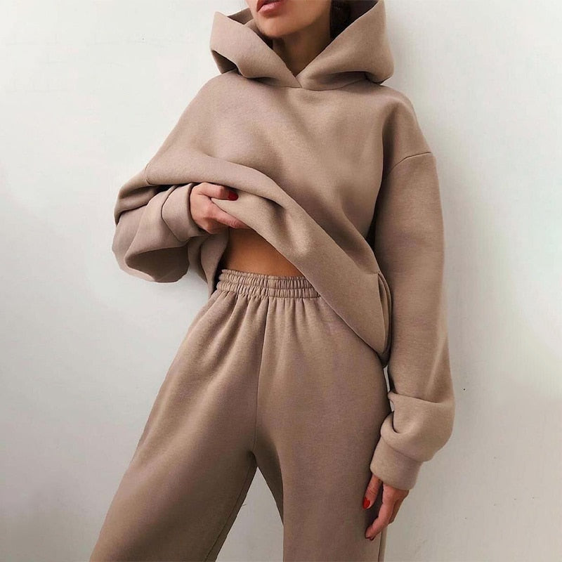 Ensemble détente pour femme avec sweat à capuche et pantalon de jogging - taille élastiquée