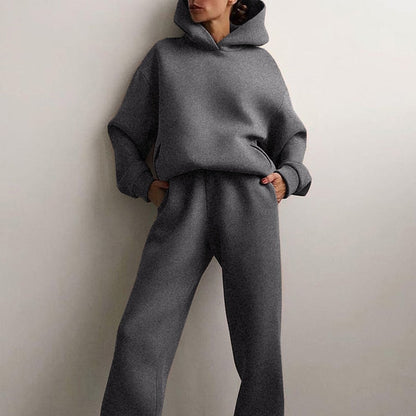 Ensemble détente pour femme avec sweat à capuche et pantalon de jogging - taille élastiquée