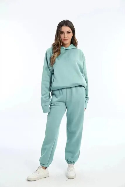 Ensemble loungewear femme, coupe décontractée, sweat à capuche et pantalon de jogging