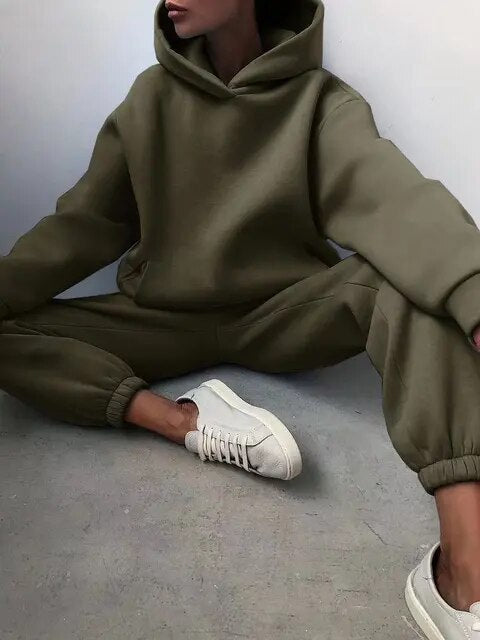 Ensemble loungewear femme, coupe décontractée, sweat à capuche et pantalon de jogging