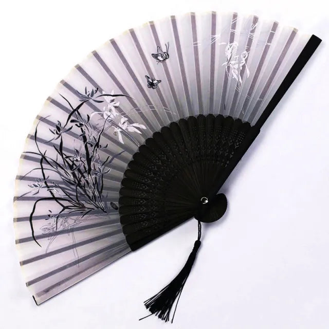 Éventail de style japonais traditionnel à motif floral