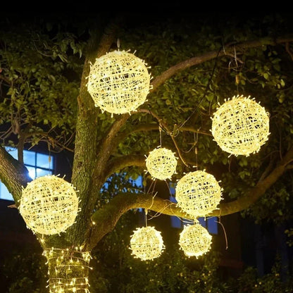 Guirlande lumineuse d'extérieur à boules en rotin - éclairage de jardin - sphères décoratives