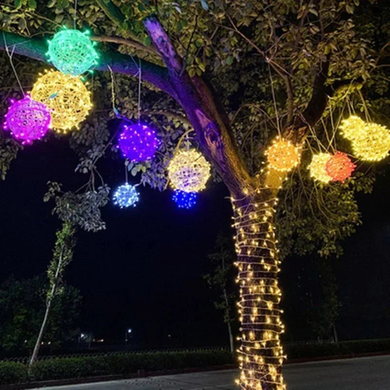 Guirlande lumineuse d'extérieur à boules en rotin - éclairage de jardin - sphères décoratives