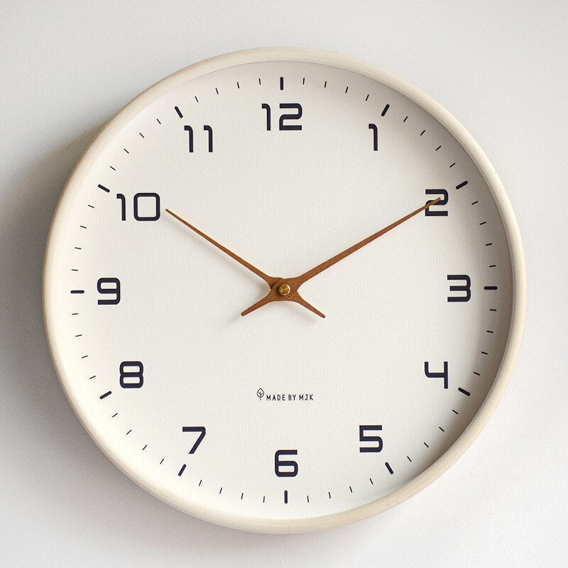 Horloge murale en bois, simplicité scandinave – minimalisme élégant