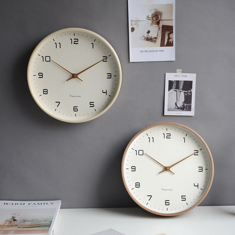 Horloge murale en bois, simplicité scandinave – minimalisme élégant