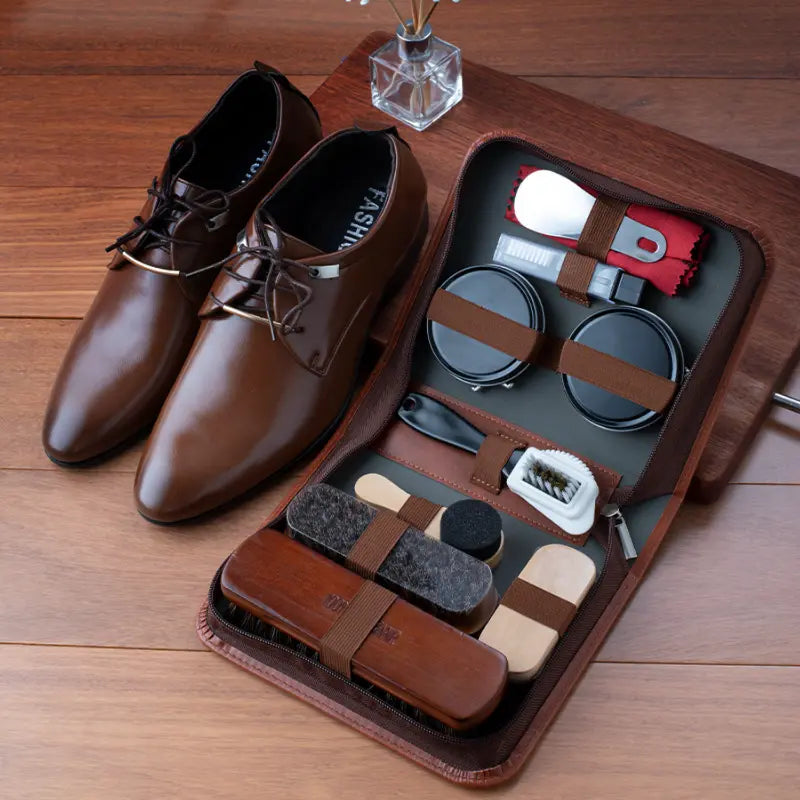 Kit d’entretien pour chaussures en cuir 9 pièces avec brosses en crin de cheval