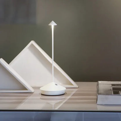 Lampe LED rechargeable - portable, à intensité réglable et étanche