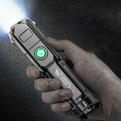 Lampe torche LED haute puissance rechargeable – 10 000 lumens pour le camping et les urgences