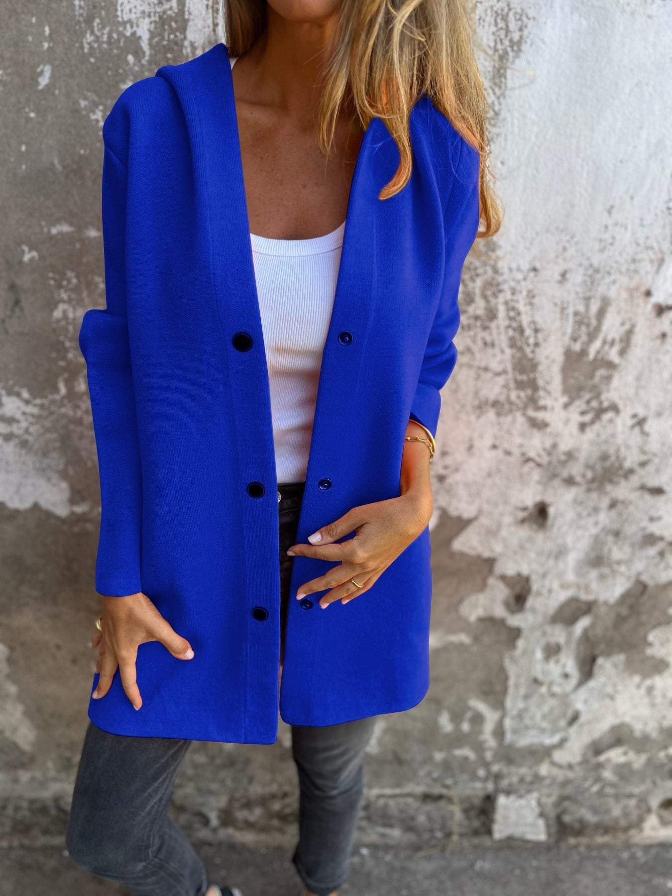 Manteau à capuche boutonné devant pour femme
