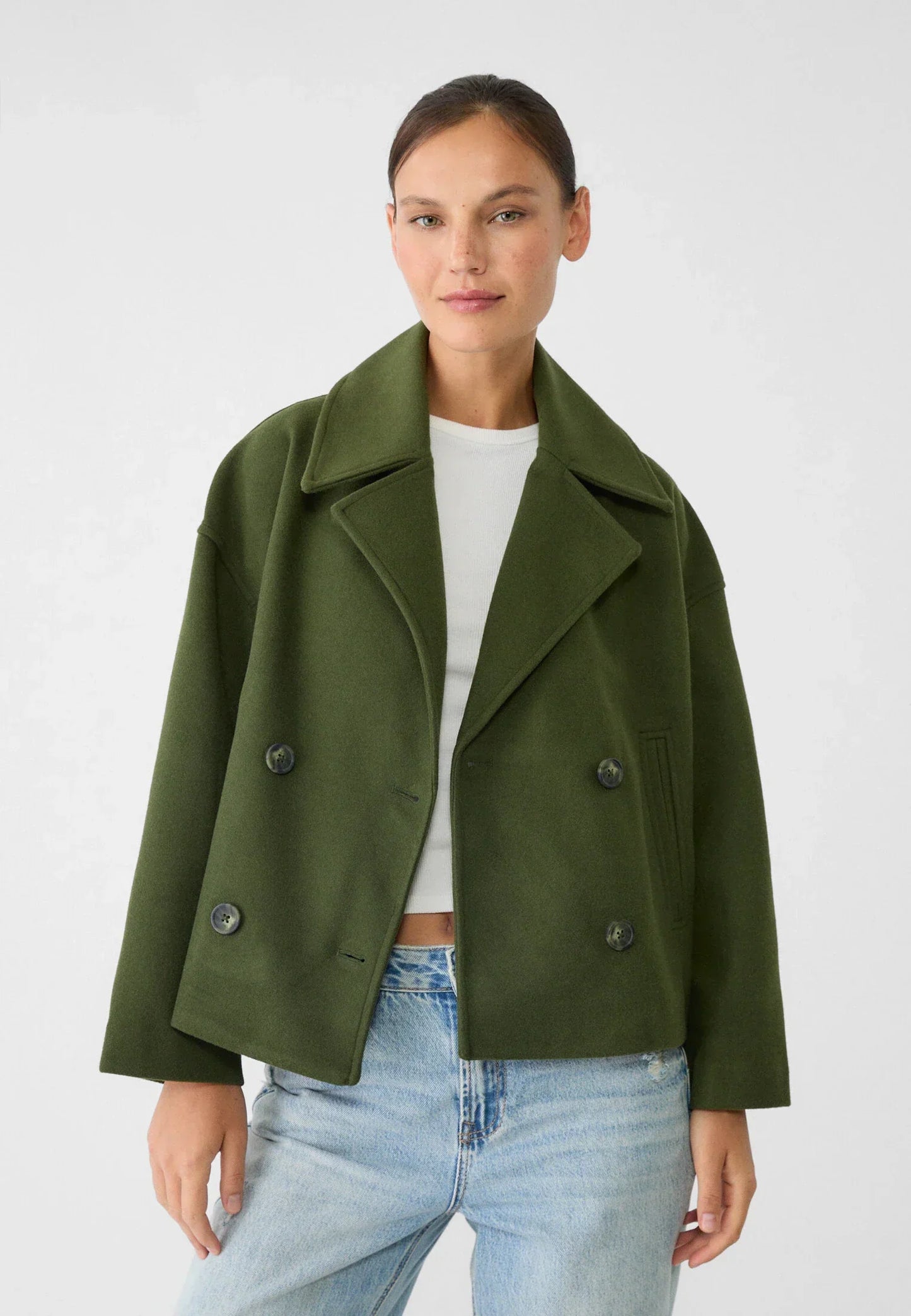 Manteau court à double boutonnage chic - élégant et intemporel