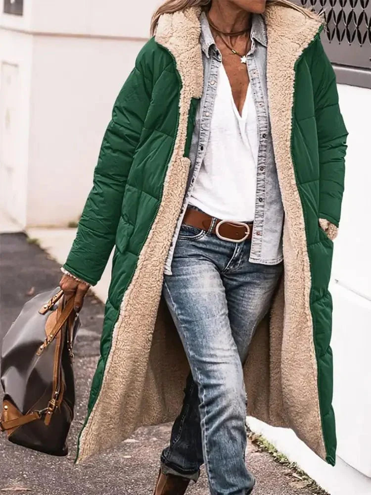 Manteau long en polaire réversible à capuche – chaleur et style pour l’hiver