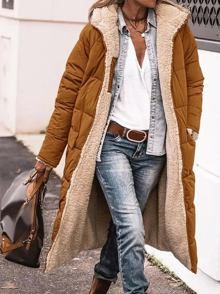 Manteau long en polaire réversible à capuche – chaleur et style pour l’hiver