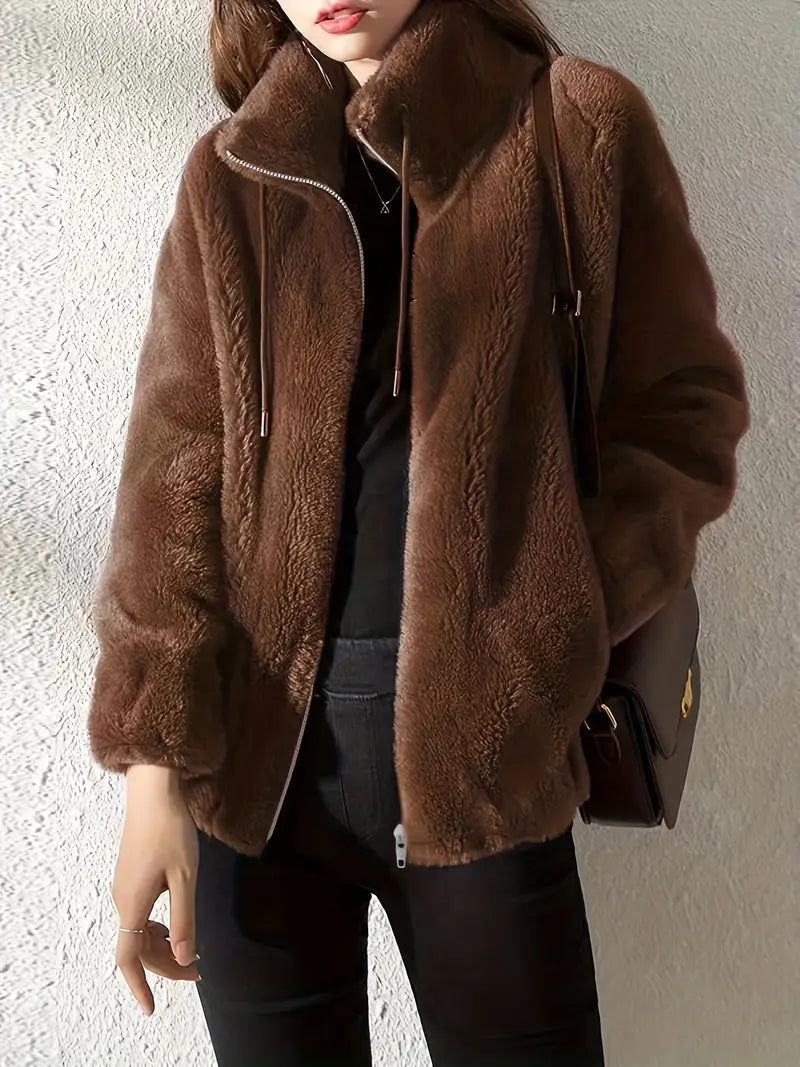 Manteau zippé en fausse fourrure pour femme