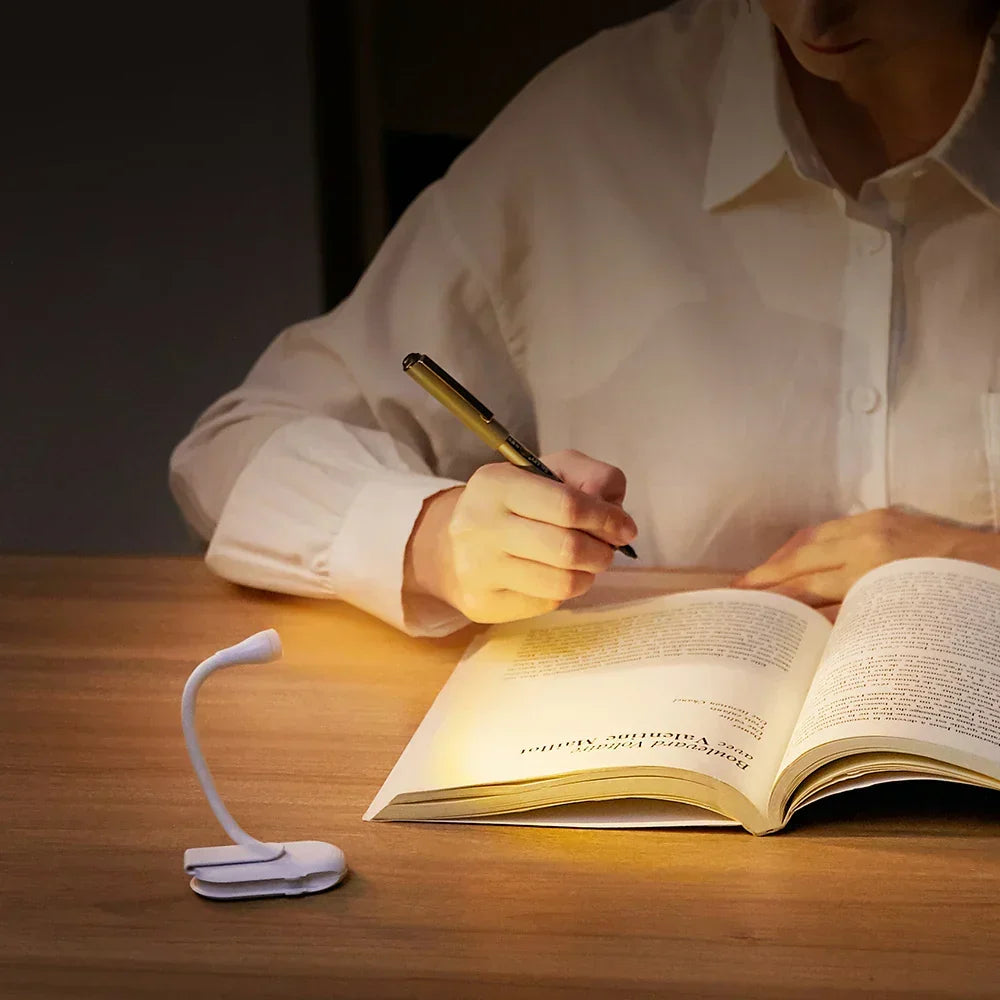 Mini lampe de lecture – veilleuse portable à pince, recharge USB, LED à intensité réglable pour la chambre, protection des yeux et camping – lampe de livre à pince rotative 360°