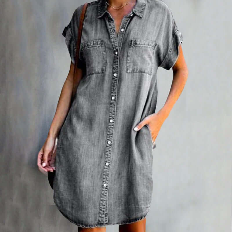 Mini-robe en jean boutonnée pour femme