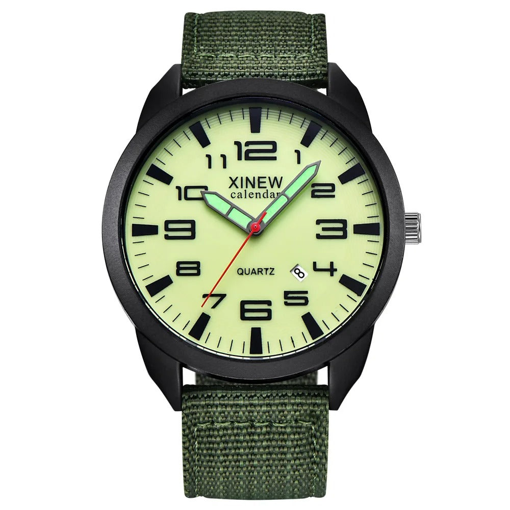 Montre à quartz avec cadran luminescent et calendrier