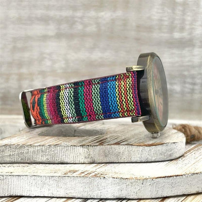 Montres à motif arc-en-ciel multicolore