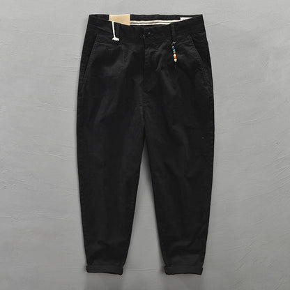 Pantalon homme raccourci à plis, coupe fuselée