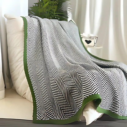 Plaid de luxe à chevrons dorés