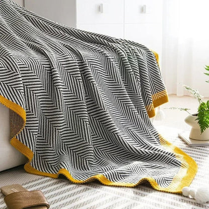 Plaid de luxe à chevrons dorés