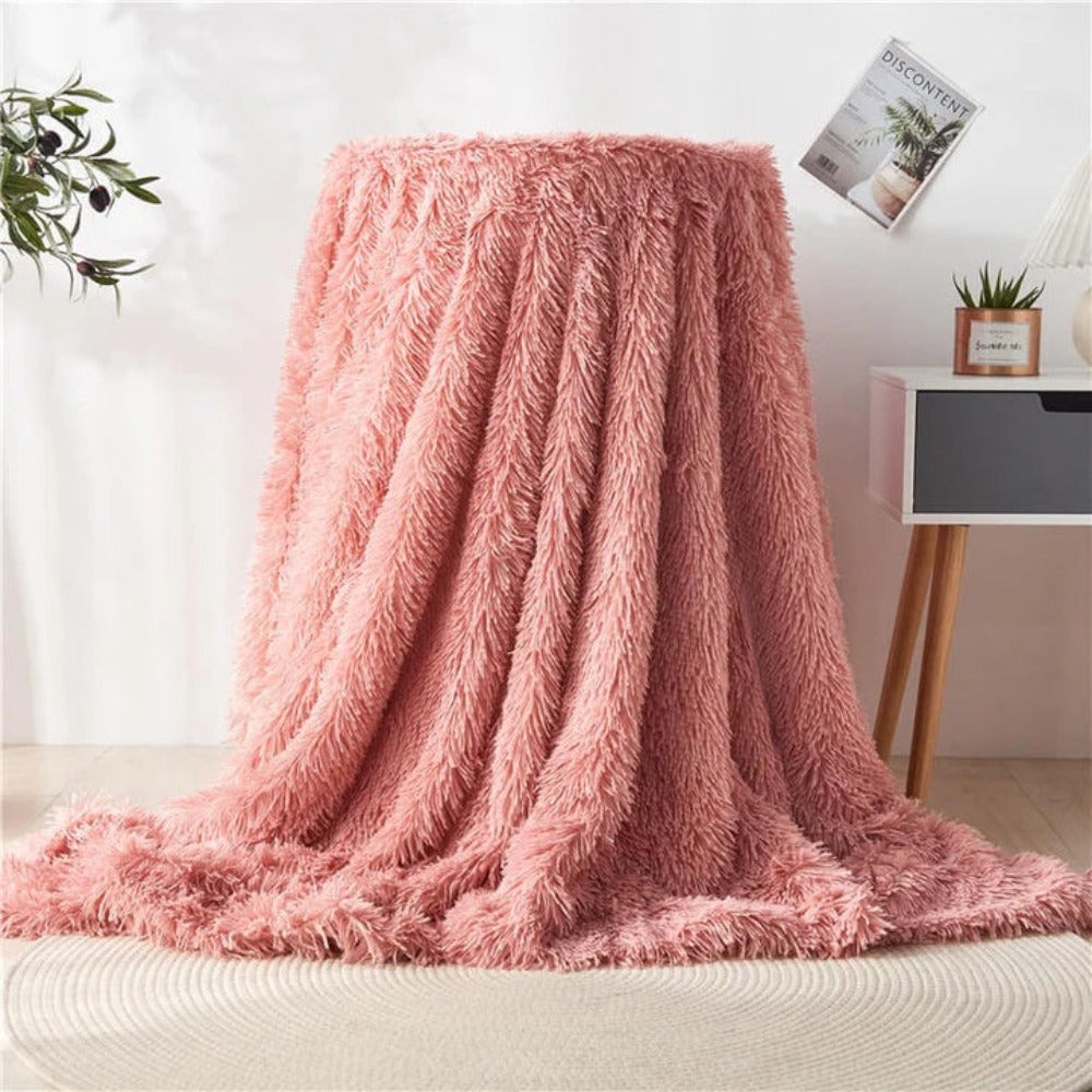 Plaid duveteux en fausse fourrure