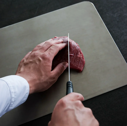 Planche à découper en titane professionnelle - résistante aux rayures et sans BPA