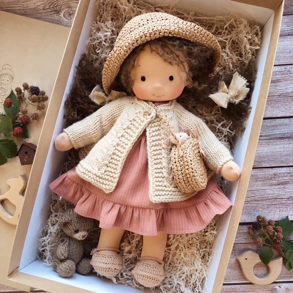 Poupée Waldorf: artisanale, douillette et durable