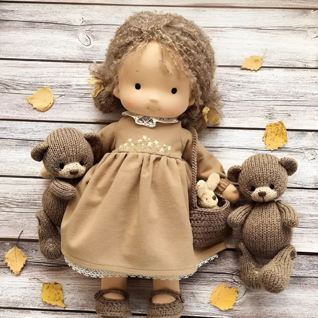 Poupée Waldorf câline avec gilet en maille douce