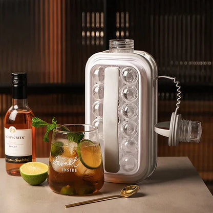 Prépare 17 glaçons sphériques parfaits et garde votre boisson glacée!