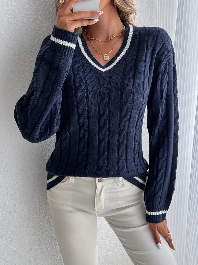 Pull femme à col V en maille torsadée