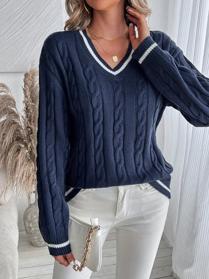 Pull femme à col V en maille torsadée