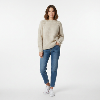 Pull femme en maille épaisse – col rond et coupe décontractée