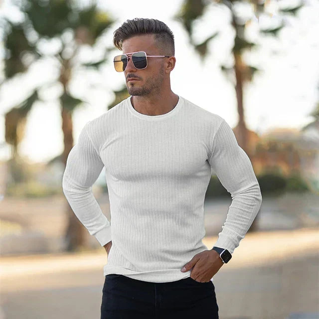 Pull homme slim à col rond côtelé