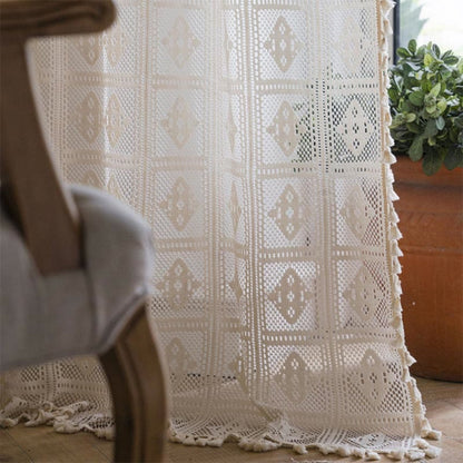 Rideau à motif damier de losanges