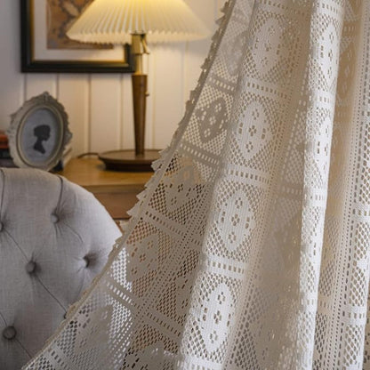 Rideau à motif damier de losanges