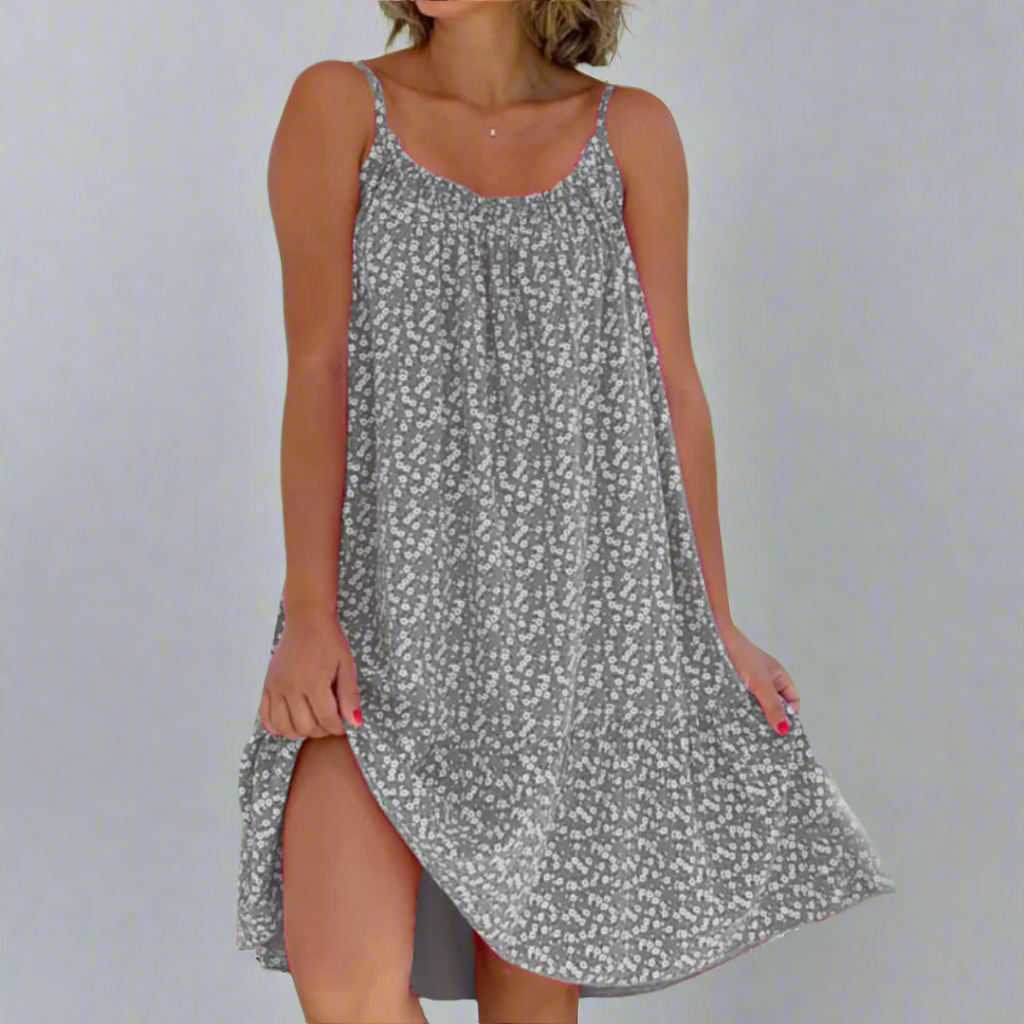 Robe à bretelles fleurie pour l'été