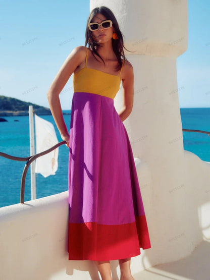 Robe color block chic à fines bretelles pour une élégance estivale