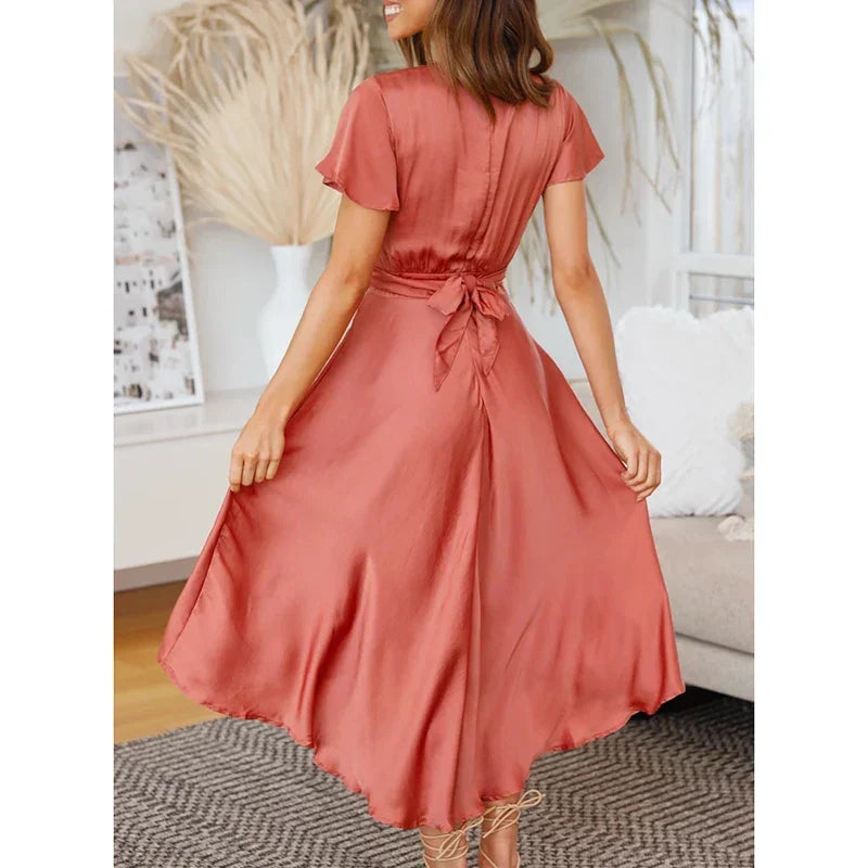 Robe élégante et décontractée au charme intemporel