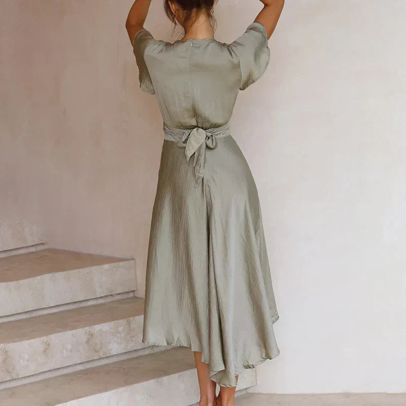 Robe élégante et décontractée au charme intemporel