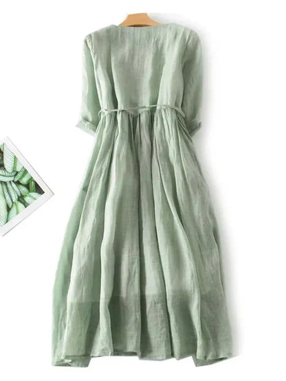 Robe en lin élégante, respirante et confortable