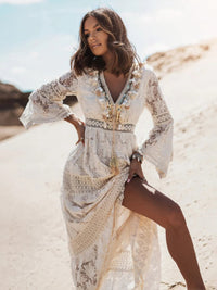 Robe longue en dentelle à col en V pour femme