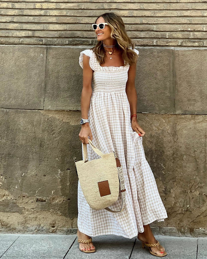 Robe longue smockée à manches élégantes