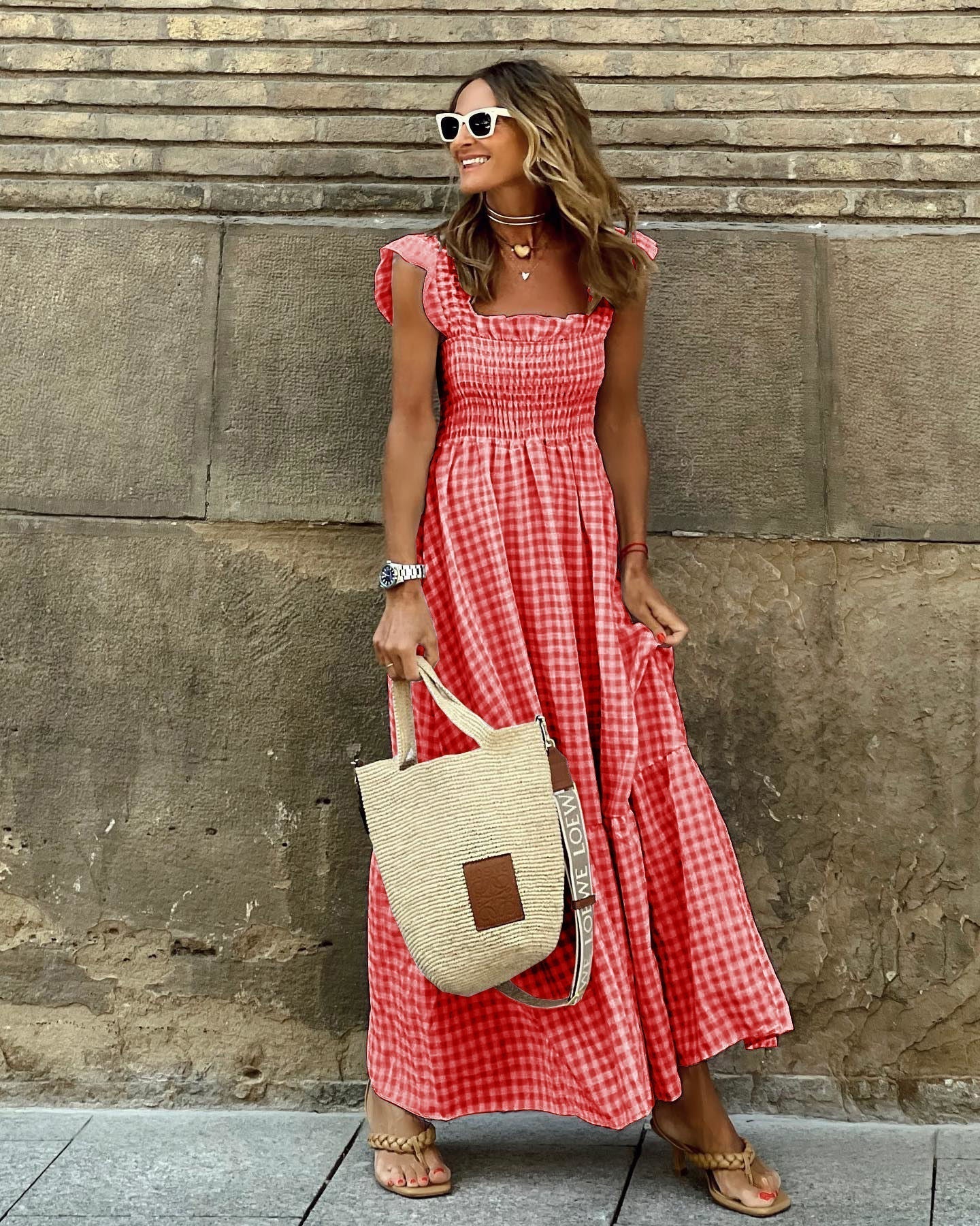 Robe longue smockée à manches élégantes
