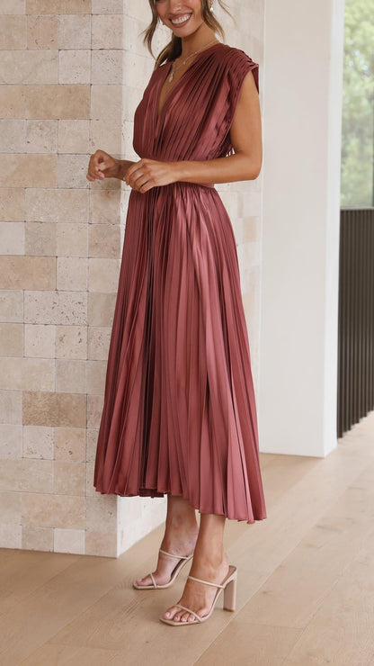 Robe midi cintrée et évasée à col en V pour femme