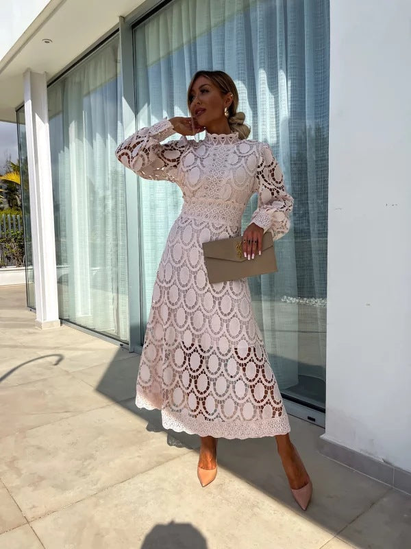 Robe midi élégante en dentelle pour femme