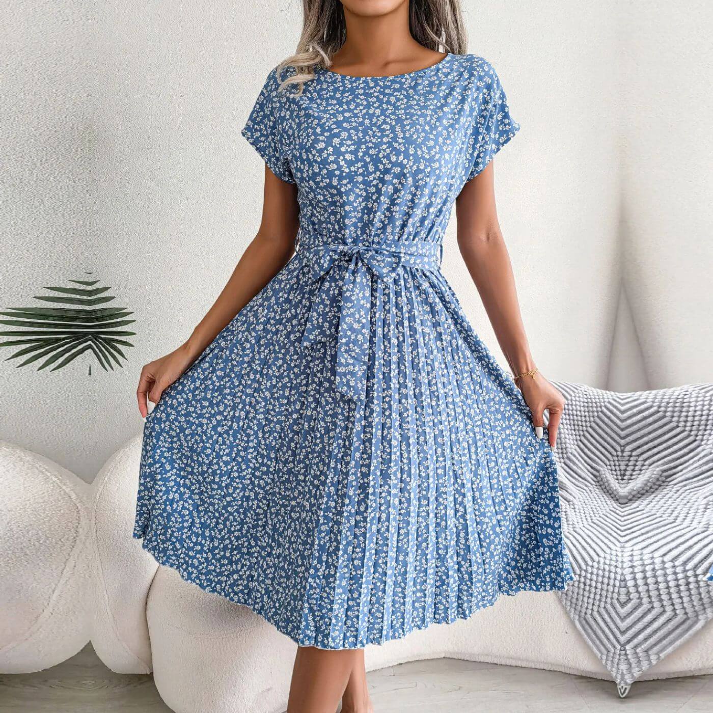 Robe midi plissée coupe trapèze pour femme