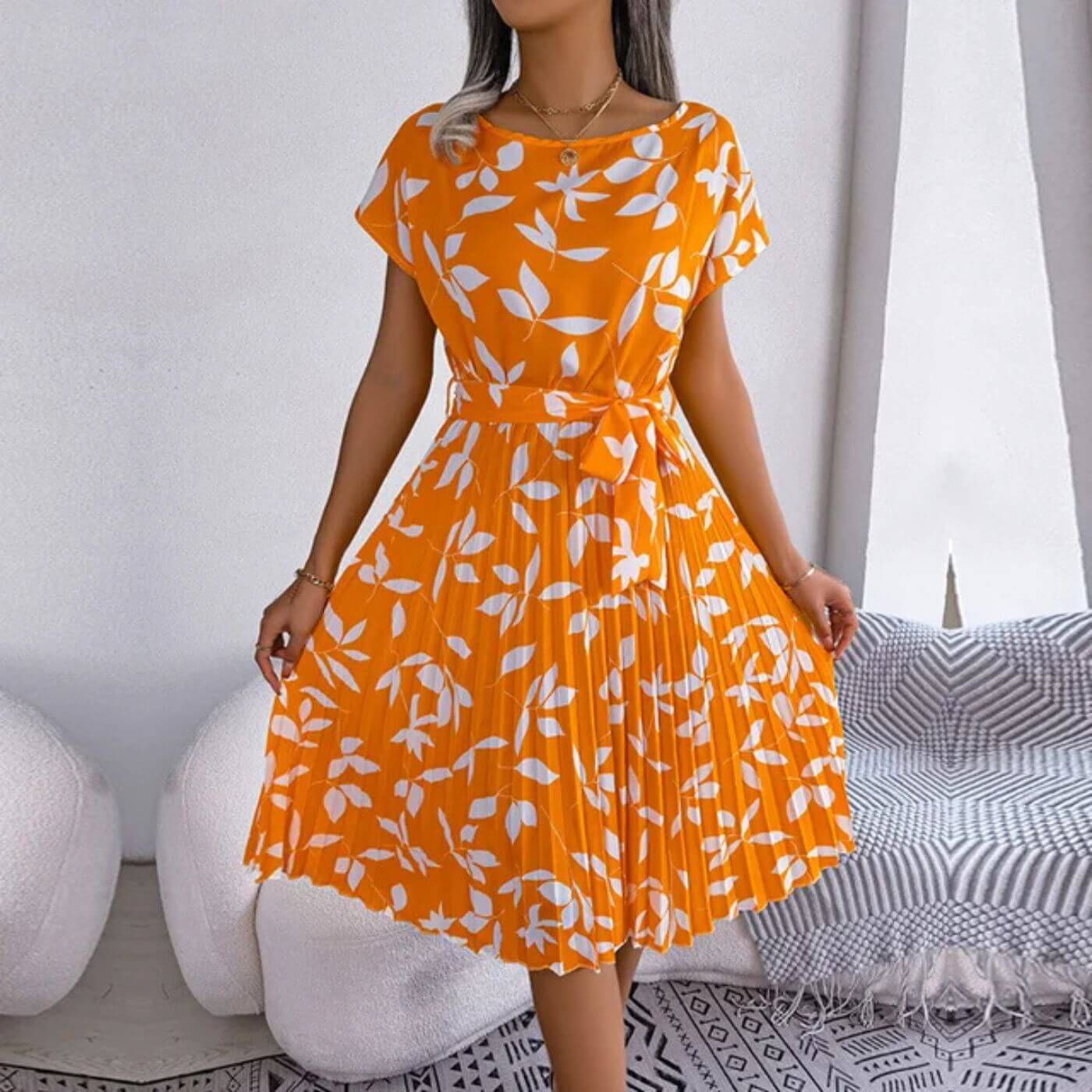 Robe midi plissée coupe trapèze pour femme