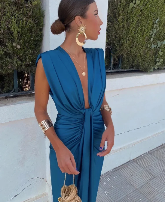 Robe midi sans manches à col en V