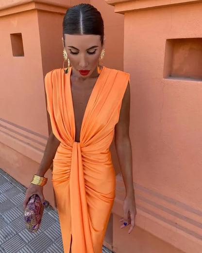Robe midi sans manches à col en V