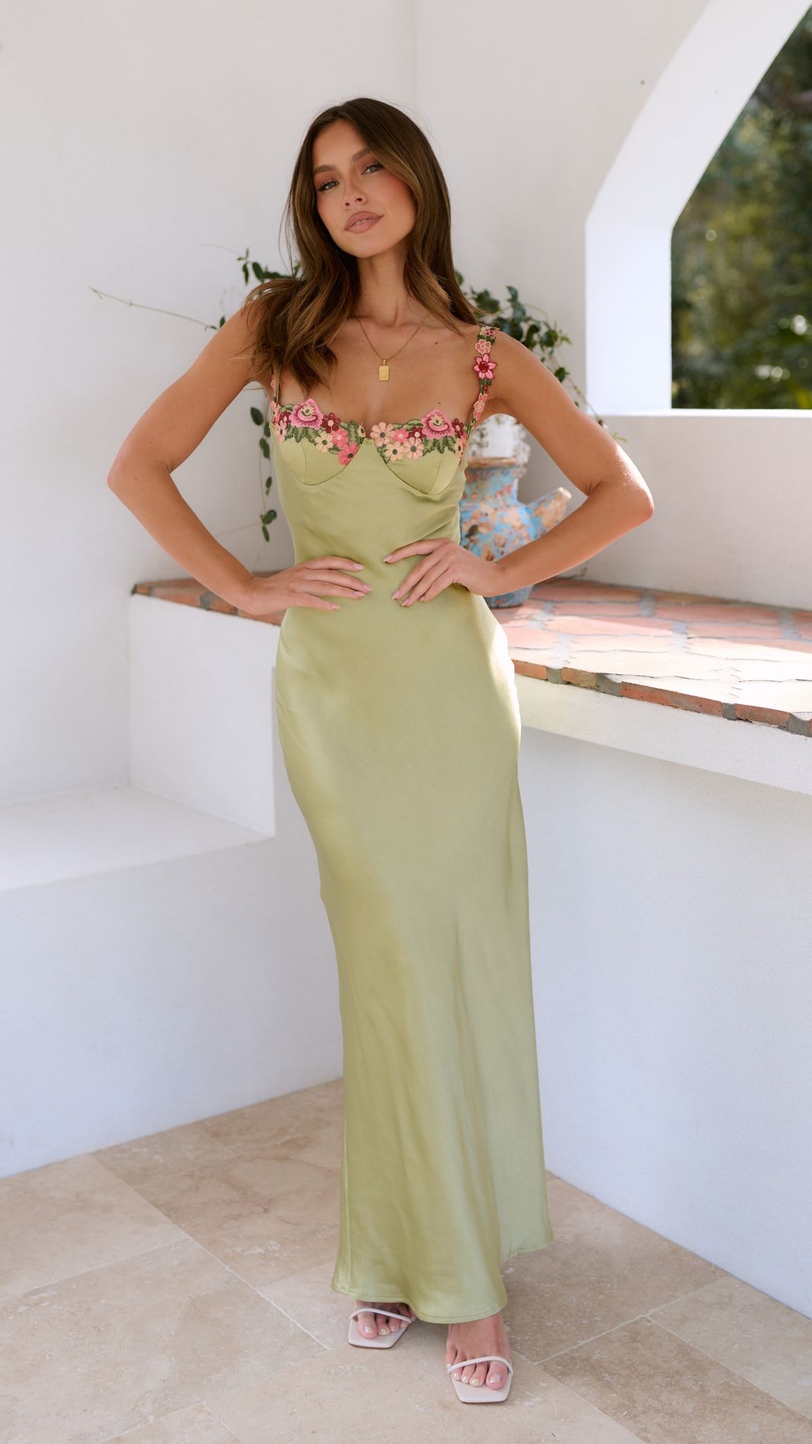 Robe nuisette midi à fines bretelles à fleurs pour femme